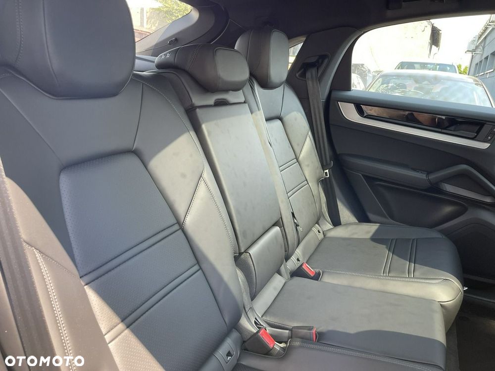 Porsche Cayenne S Tiptronic S - 12