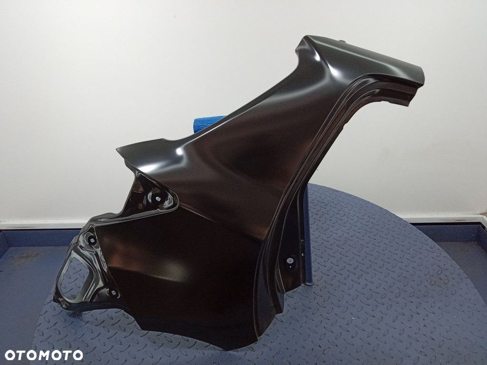 YARIS III 5D POSZYCIE BŁOTNIKA ĆWIARTKA TYŁ PRAWA - 1