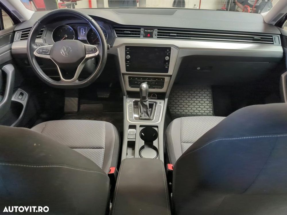 VOLKSWAGEN Passat 2021 — imagine 3
