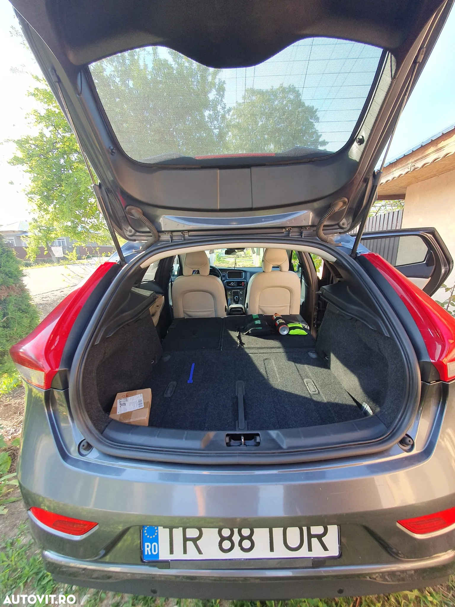 Volvo V40 - 11