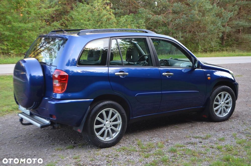 Toyota RAV4 2.0 D-4D 4x4 - 10