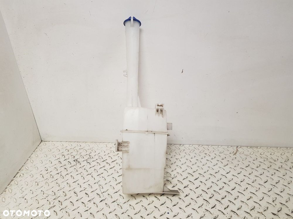 ZBIORNICZEK SPRYSKIWACZY KIA SORENTO III 3 15-19  98610-C5000 - 2