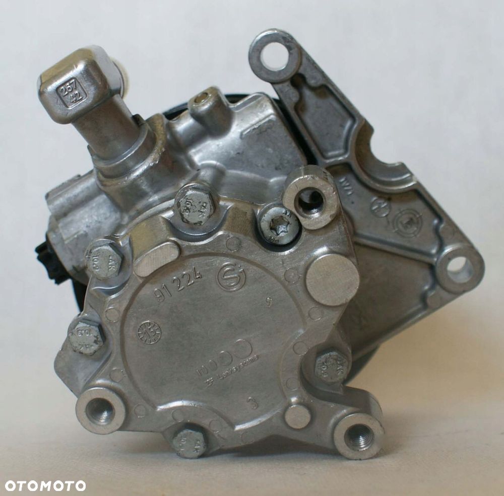 POMPA WSPOMAGANIA MERCEDES KLASA C, M 0024668201 - 4