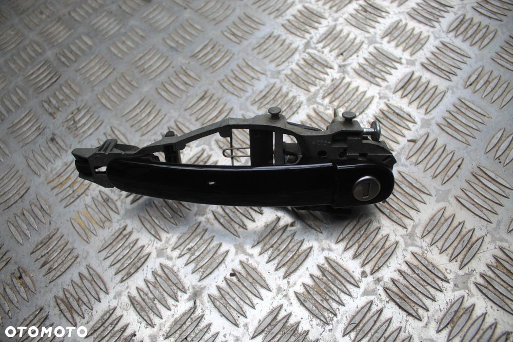 KLAMKA DRZWI LEWY PRZÓD L041 VW GOLF V 1K0837885