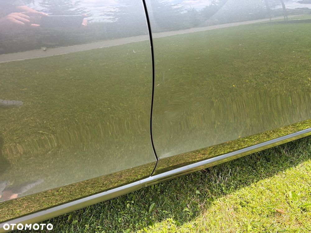 Volkswagen Passat - 14