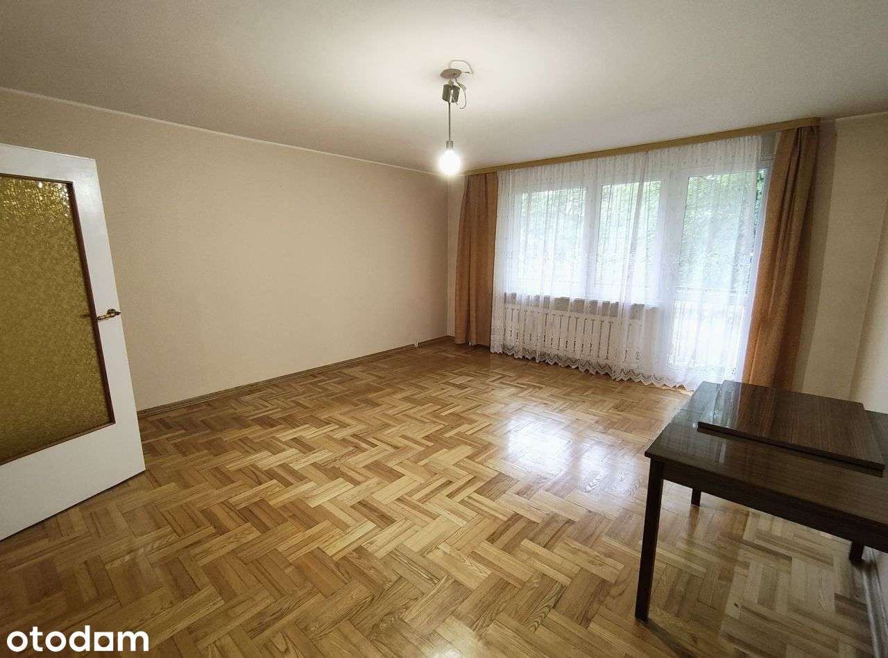 Przestronne 3 pokoje w dobrej lokalizacji, Józefow