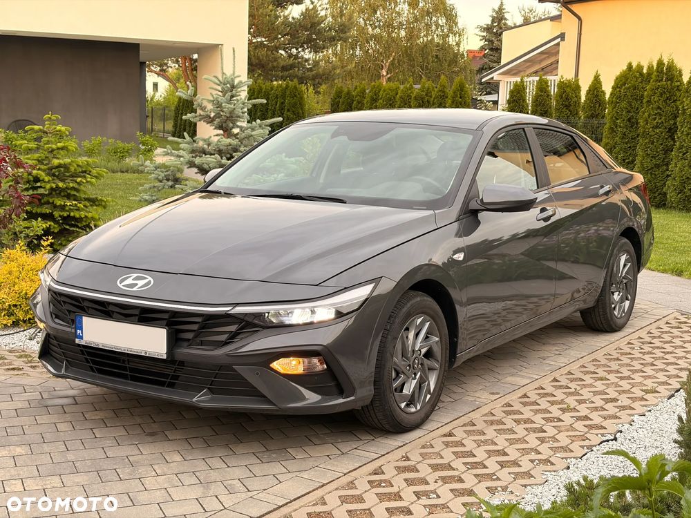 Hyundai Elantra 1.6 Modern - 1