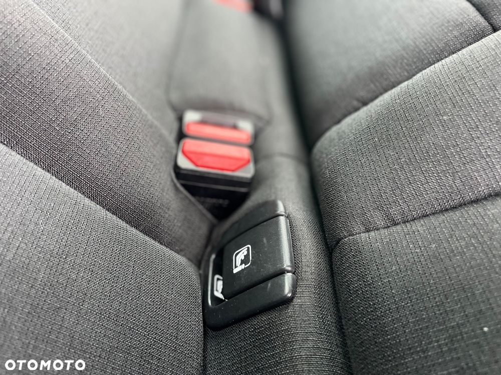 Volvo XC 40 D3 Momentum - 33