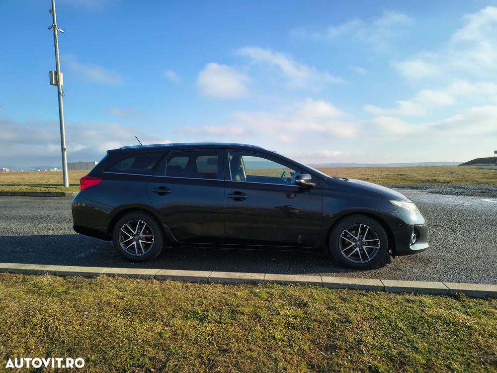 Toyota Auris 1.4 D-4D Comfort - 27