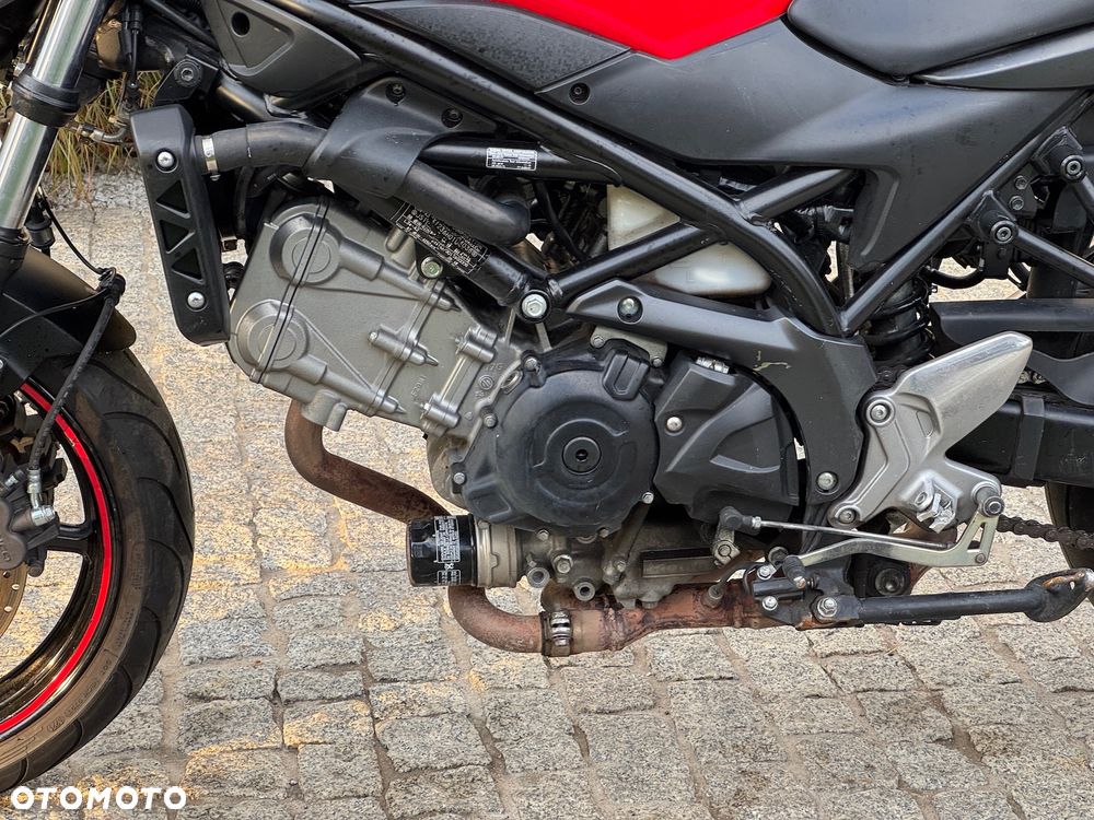 Suzuki SV - 12