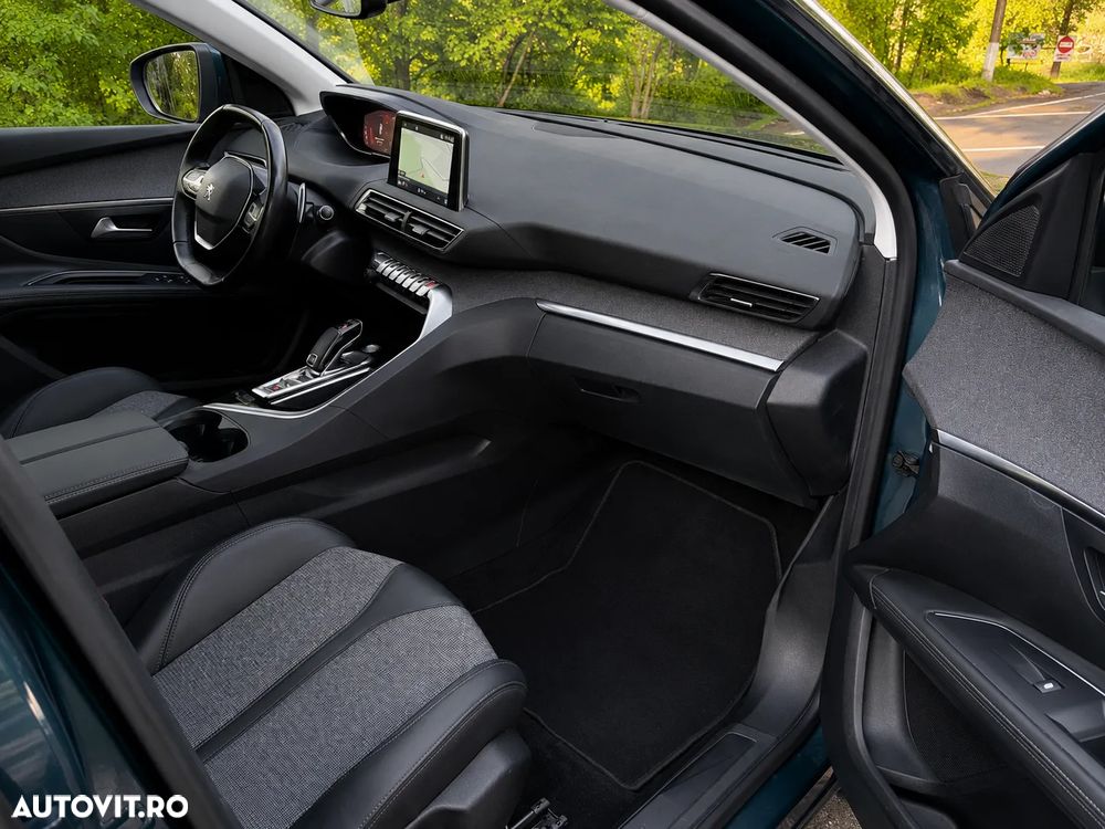 Peugeot 5008 1.5L BlueHDI EAT8 S&S Allure - 24