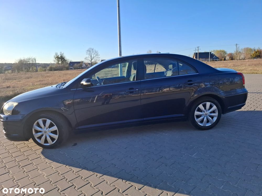 Toyota Avensis 1.8 VVT-i Sol - 3