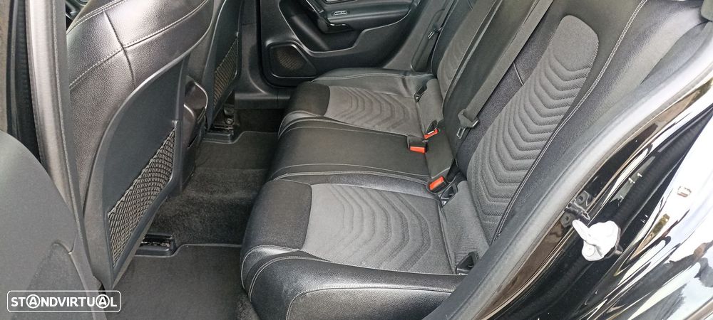 Mercedes-Benz A 180 d Progressive Aut. - 10