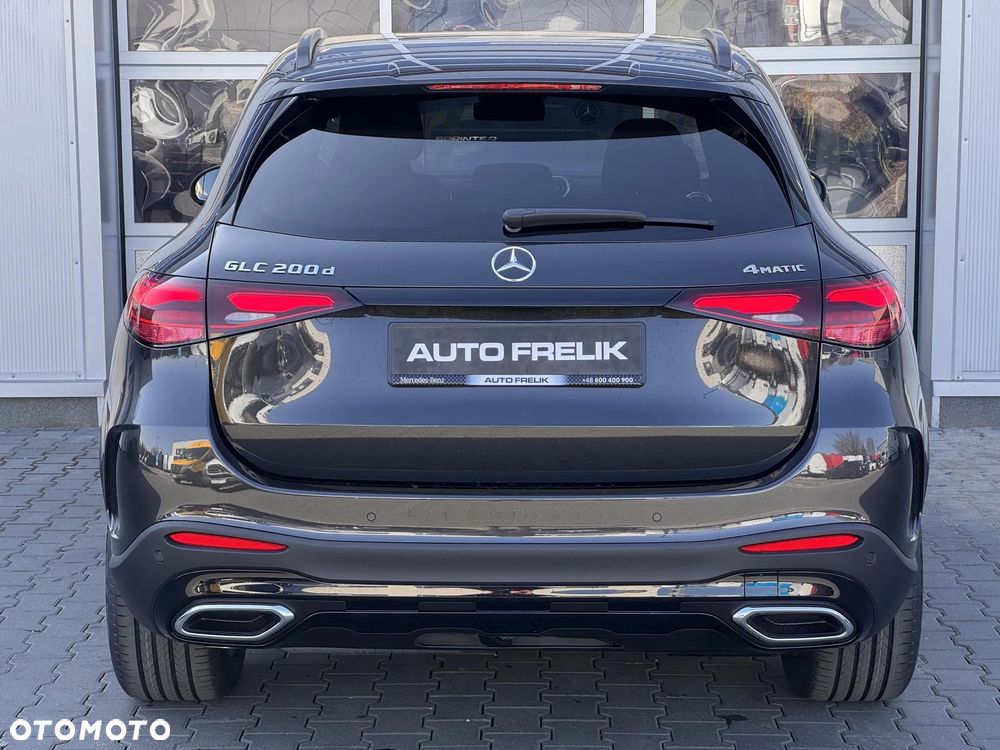 Mercedes-Benz GLC 200 d 4Matic 9G-TRONIC AMG Line Advanced - 10