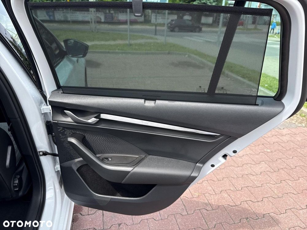 Skoda Octavia 1.5 TSI mHEV Sportline DSG - 23