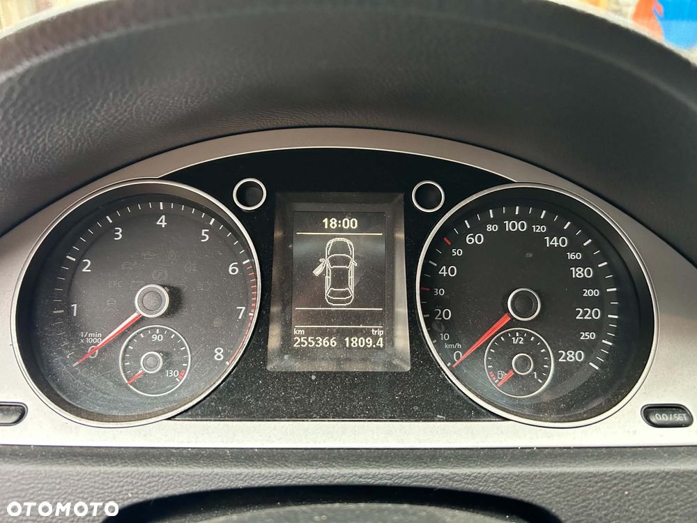 Volkswagen Passat CC - 26