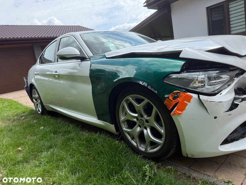 Alfa Romeo Giulia 2.0 Turbo 16V AT8 Veloce Ti - 8