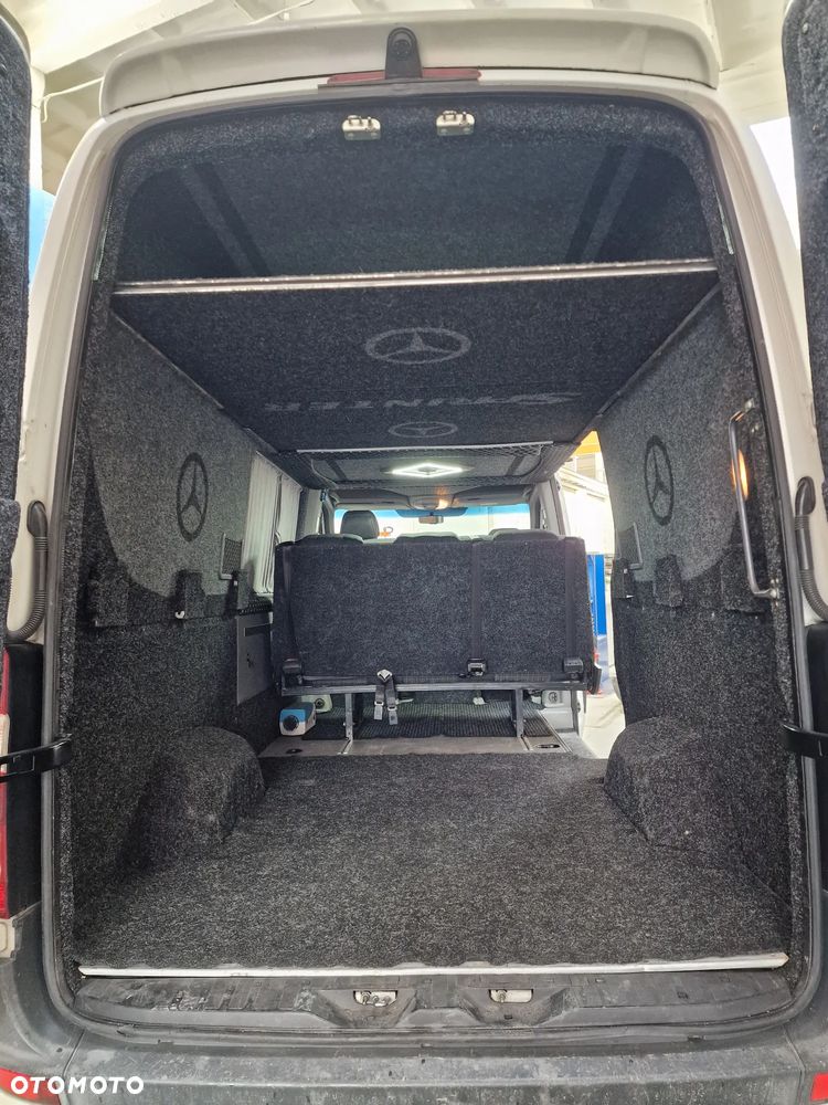 Mercedes-Benz Sprinter - 18