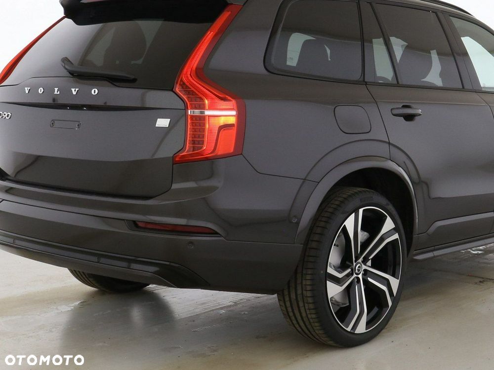 Volvo XC 90 - 9