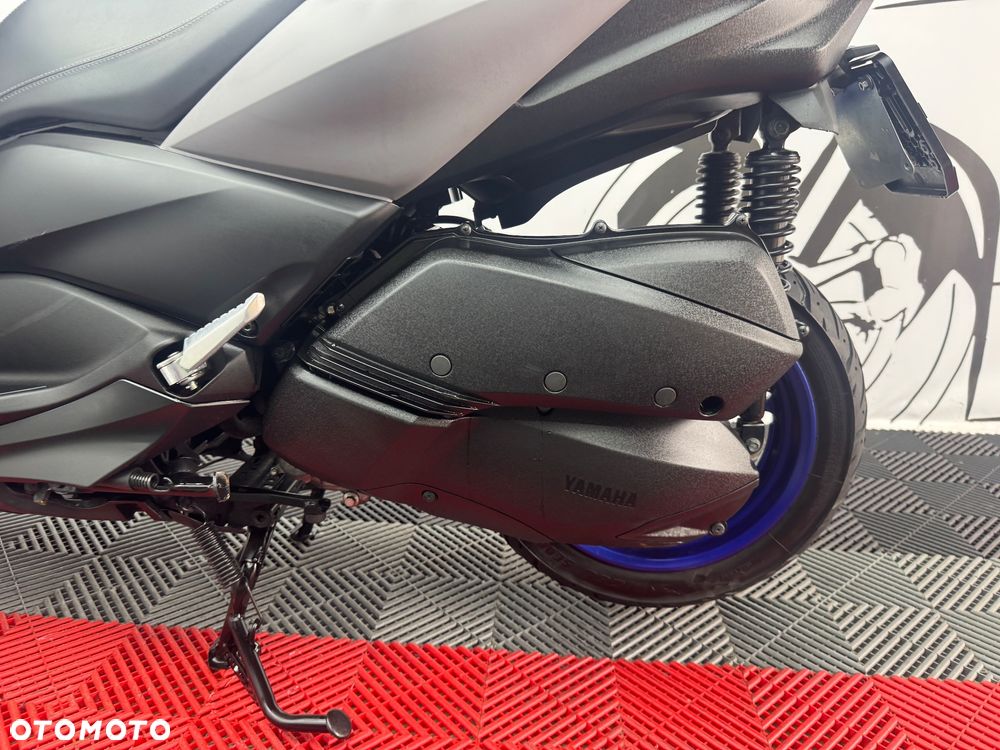 Yamaha X-max - 18