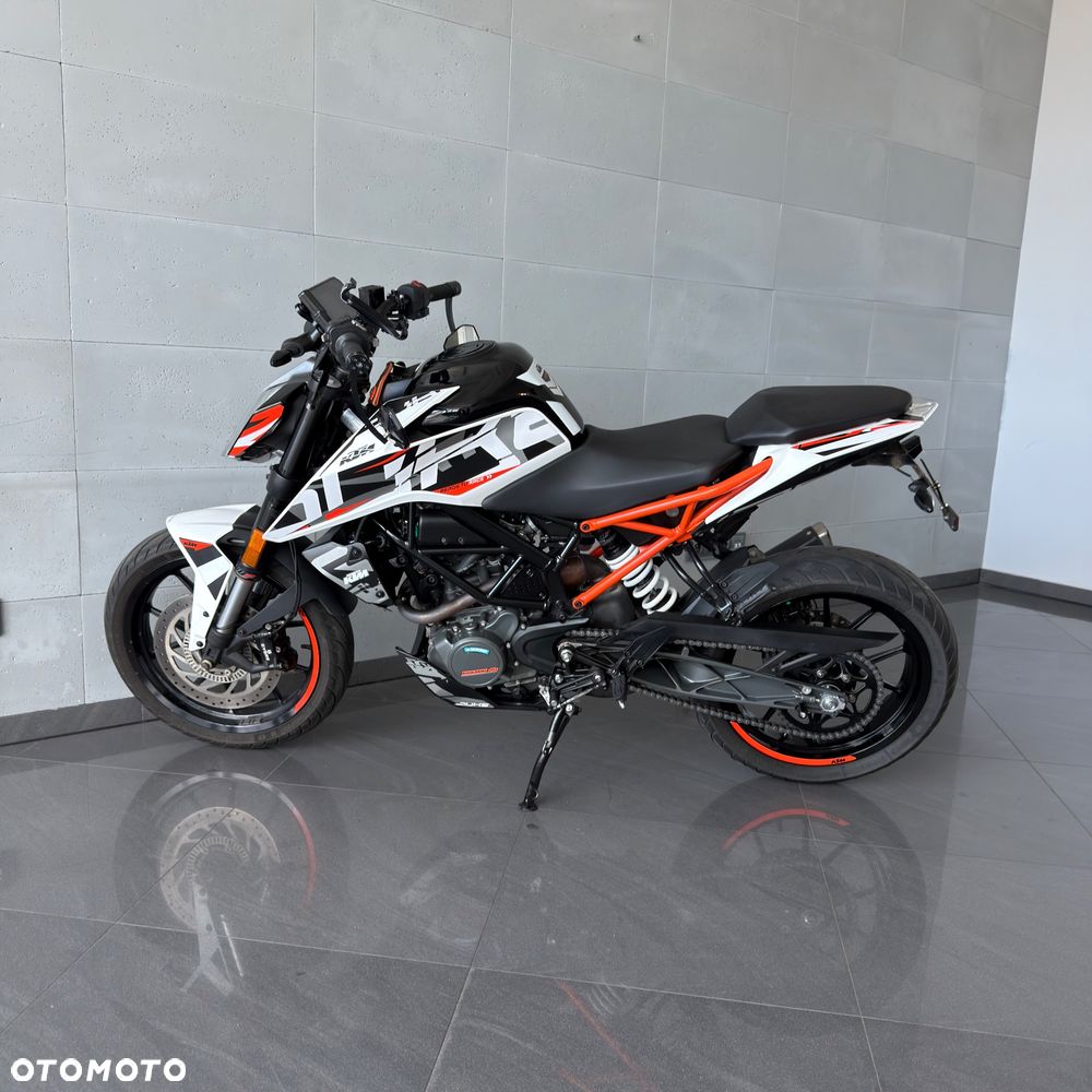 KTM Duke 125 - 8