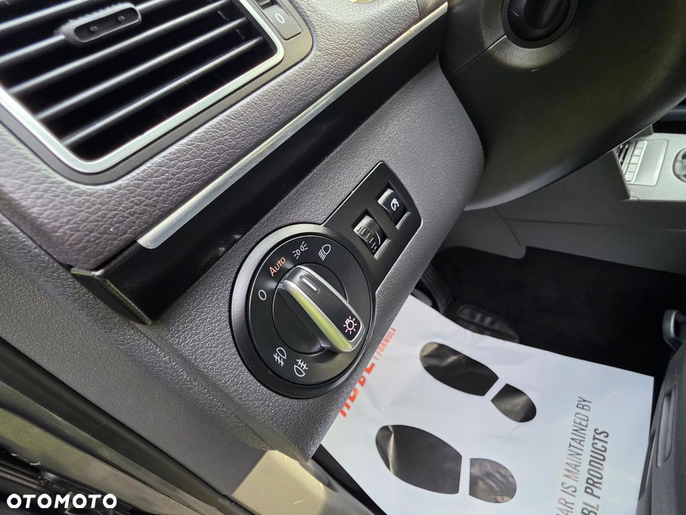 Volkswagen Touran - 17