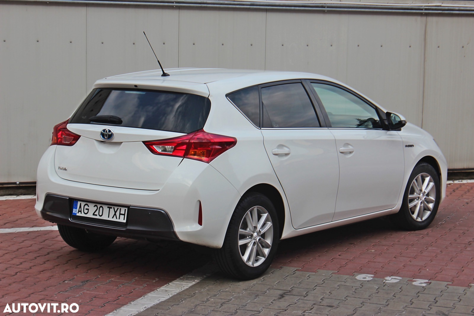 Toyota Auris 1.8 L VVT-i Hybrid Luna - 10