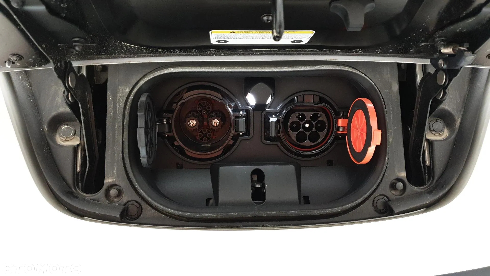 Nissan Leaf 40kWh N-Connecta - 19