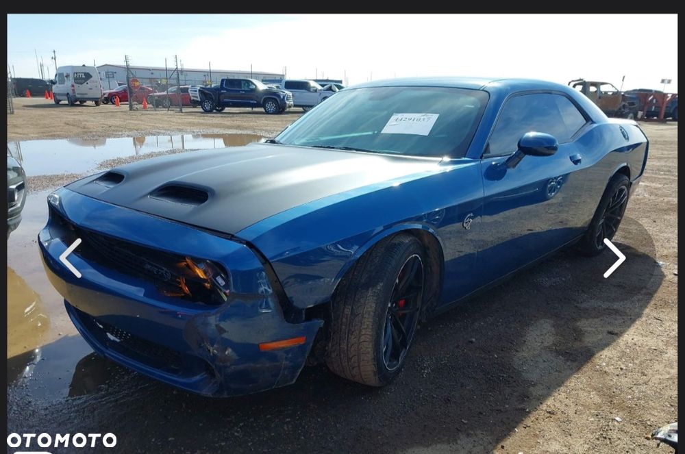 Dodge Challenger 6.2 Hellcat - 19