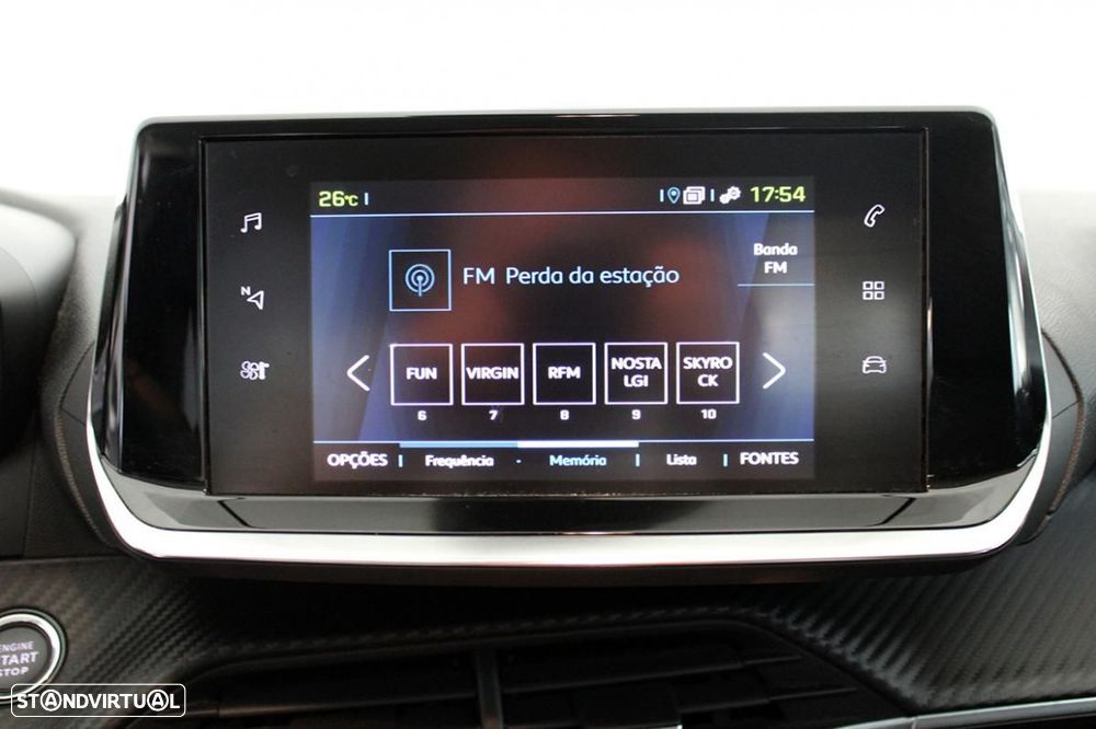 Peugeot e-208 Allure - 23