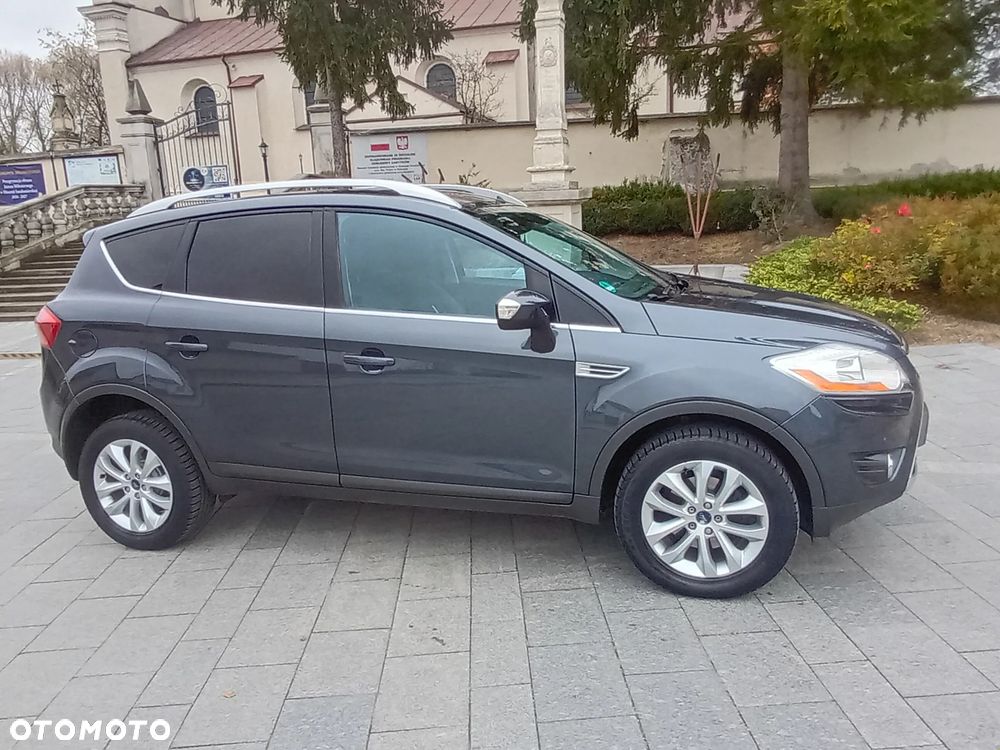 Ford Kuga 2.0 TDCi 2x4 Titanium - 16