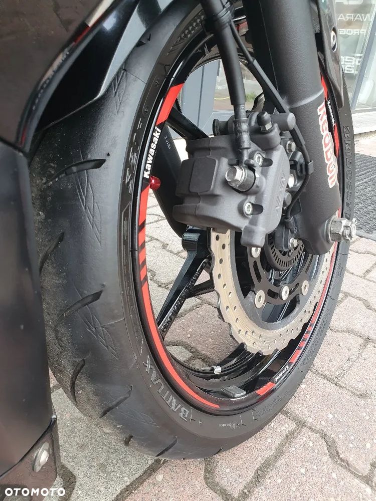 Kawasaki Ninja 400 - 19