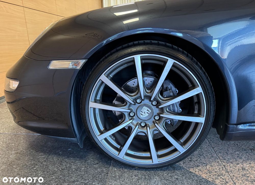 Porsche 911 Carrera Tiptronic S - 10