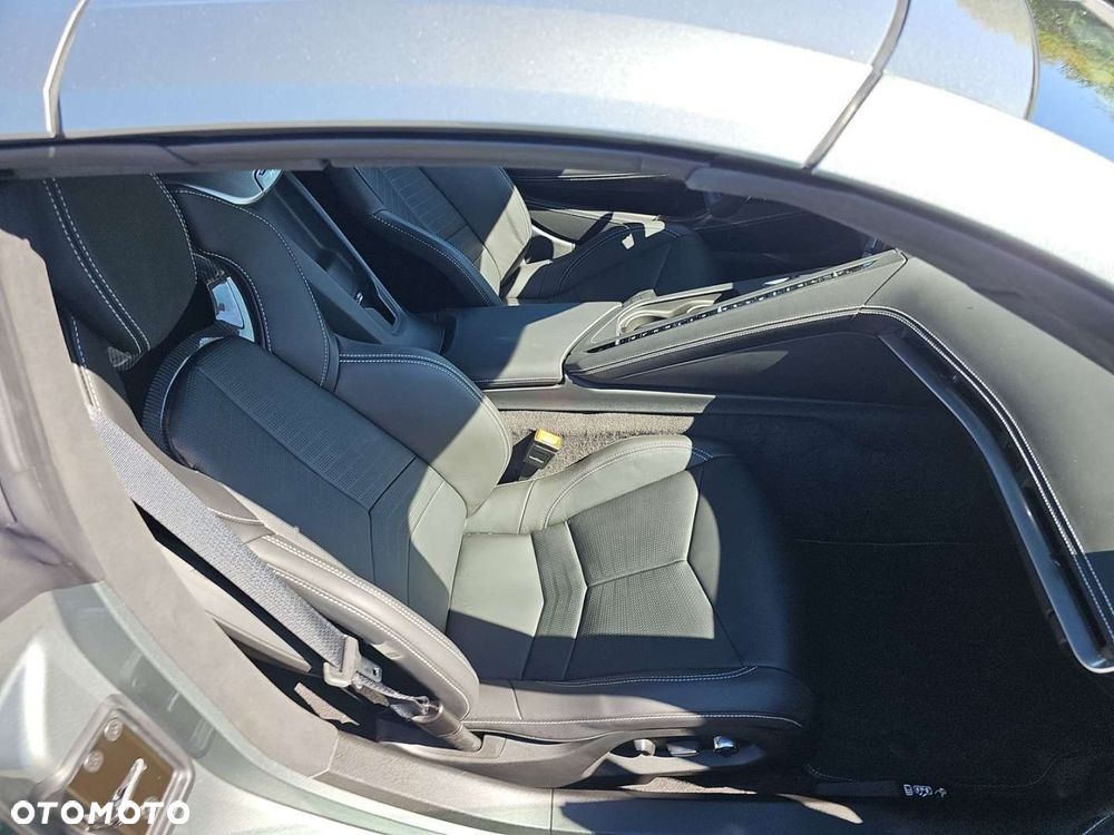 Chevrolet Corvette - 13