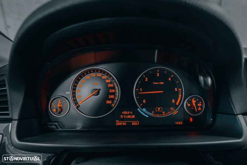 BMW 520 d Auto - 10