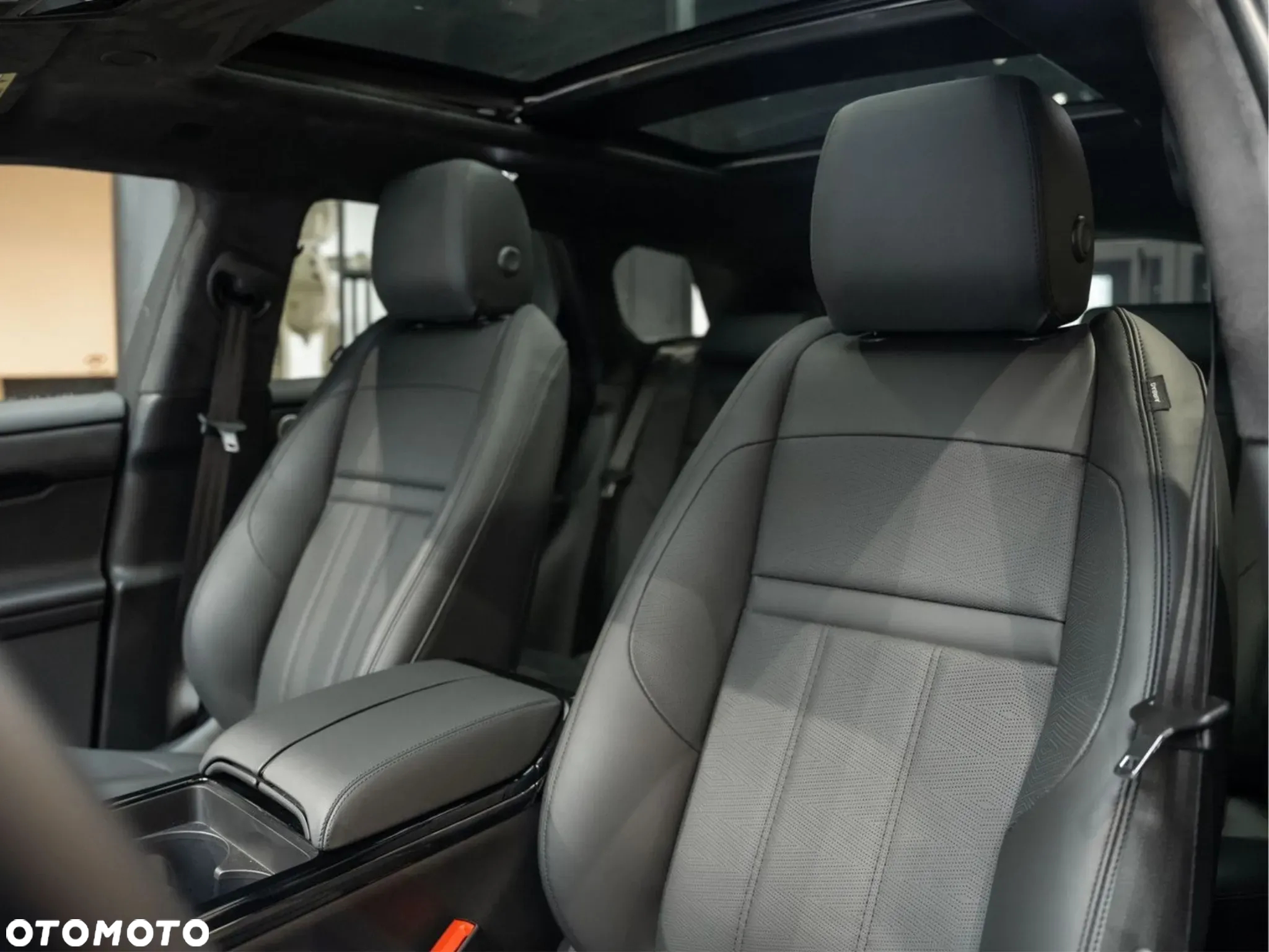Land Rover Range Rover Evoque - 8