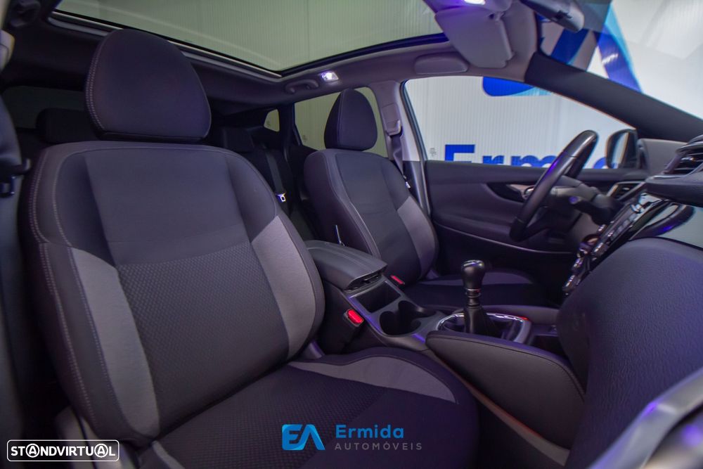 Nissan Qashqai 1.5 dCi N-Connecta - 19