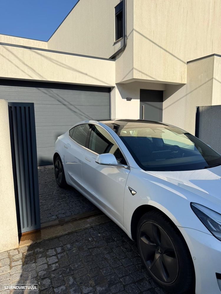 Tesla Model 3 Standard Range Plus RWD - 1