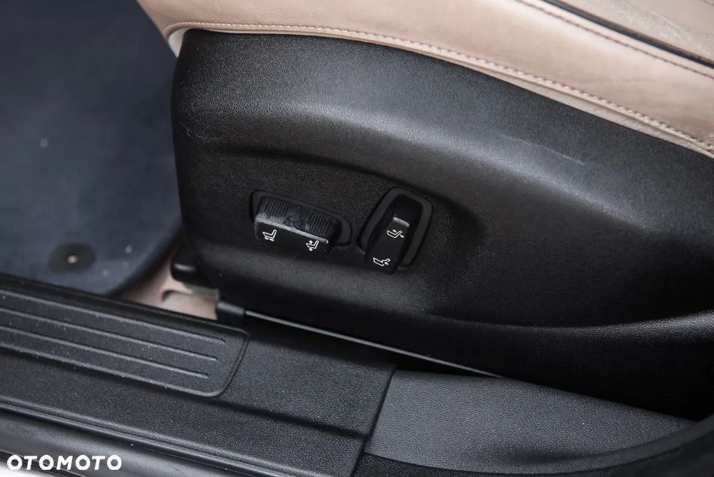 Lancia Delta 1.9 MultiJet 16V Twinturbo Gold - 17