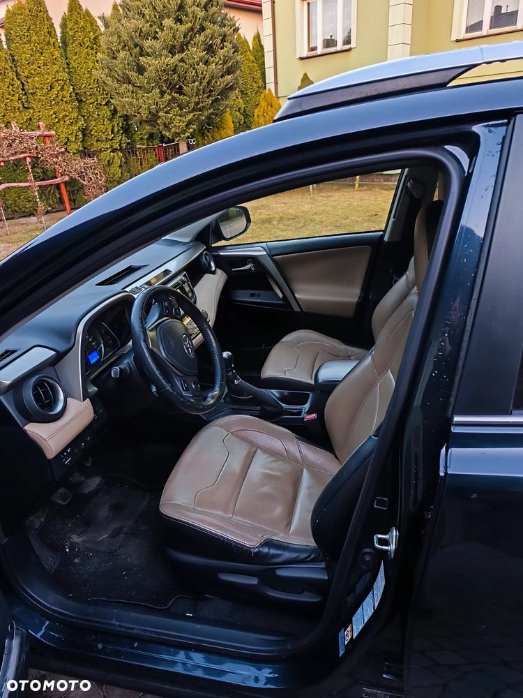 Toyota RAV4 2.0 D-4D Premium 4x2 - 7