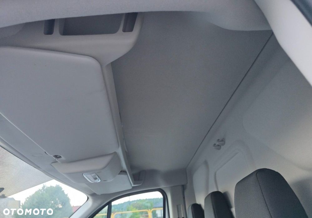 Ford Transit - 11