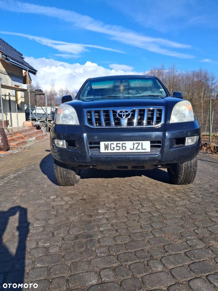 Toyota Land Cruiser - 2