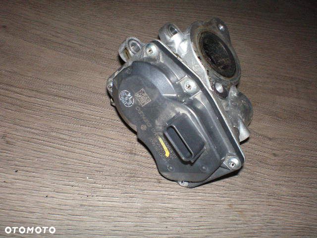 Zawór EGR Renault Master Opel Movano 2.3 DCI biturbo 8201353607 - 2