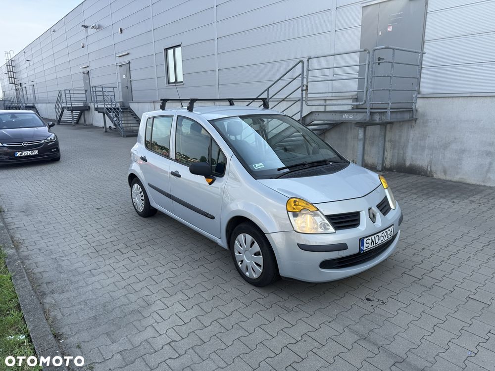 Renault Modus - 1