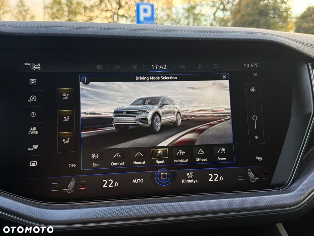Volkswagen Touareg 3.0 V6 TFSI 4Motion R-Line - 29