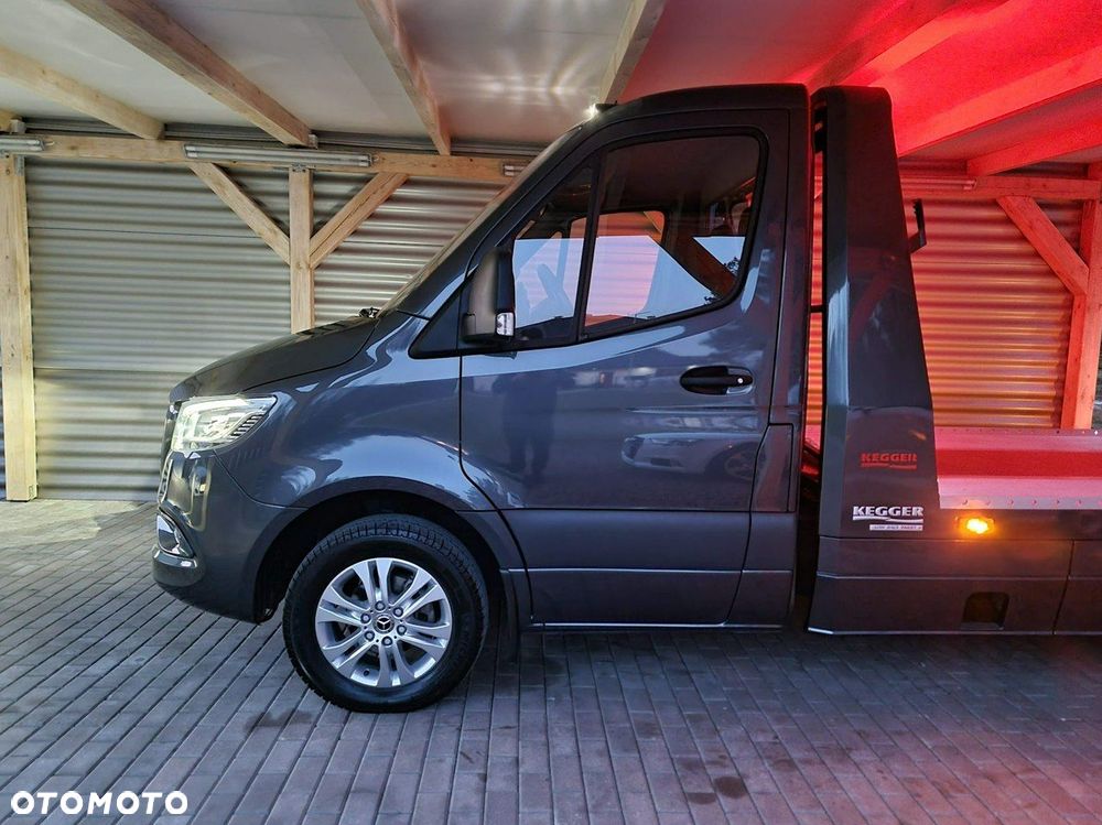 Mercedes-Benz Sprinter - 4