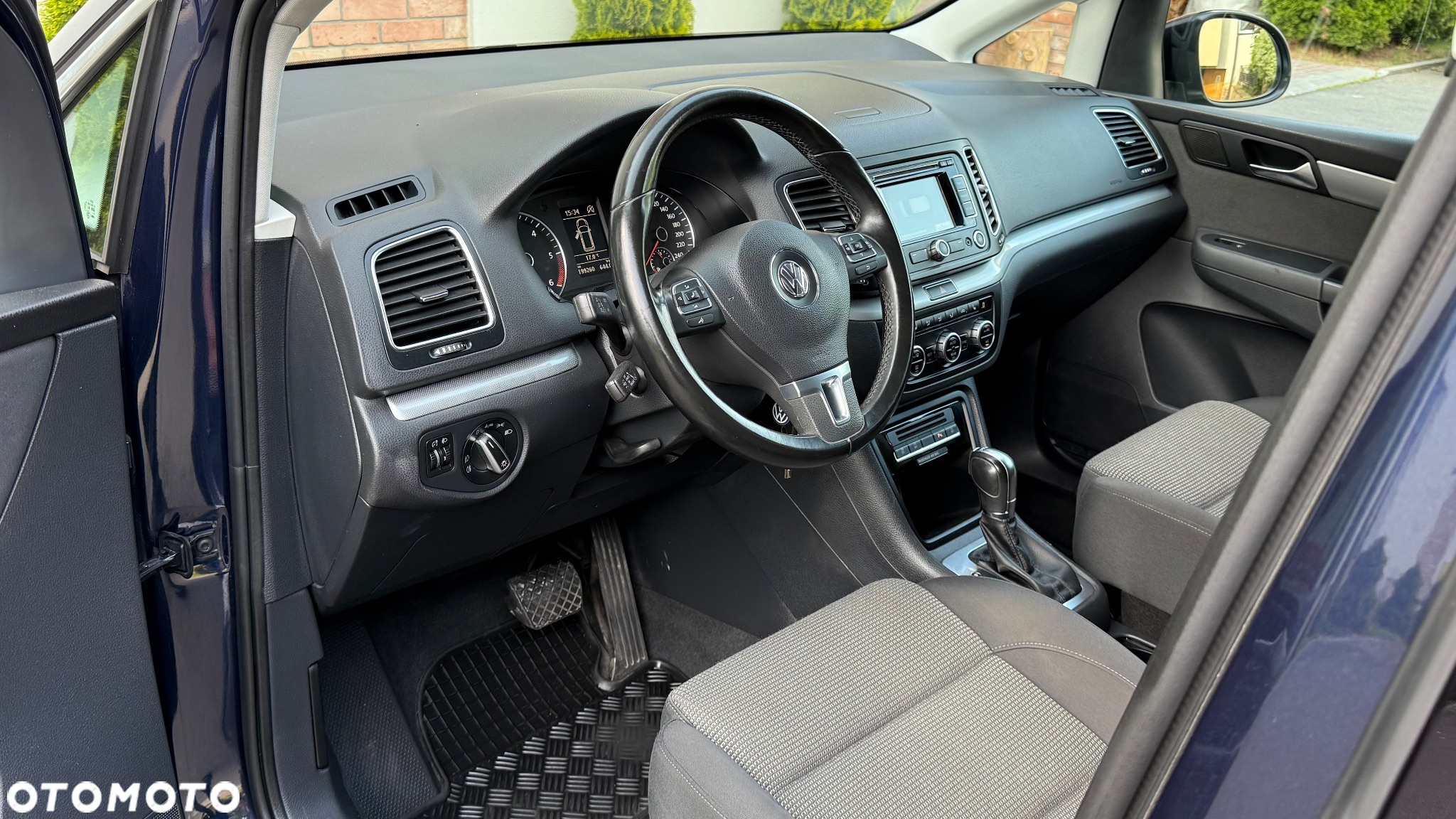 Volkswagen Sharan 2.0 TDI Comfortline DSG - 17