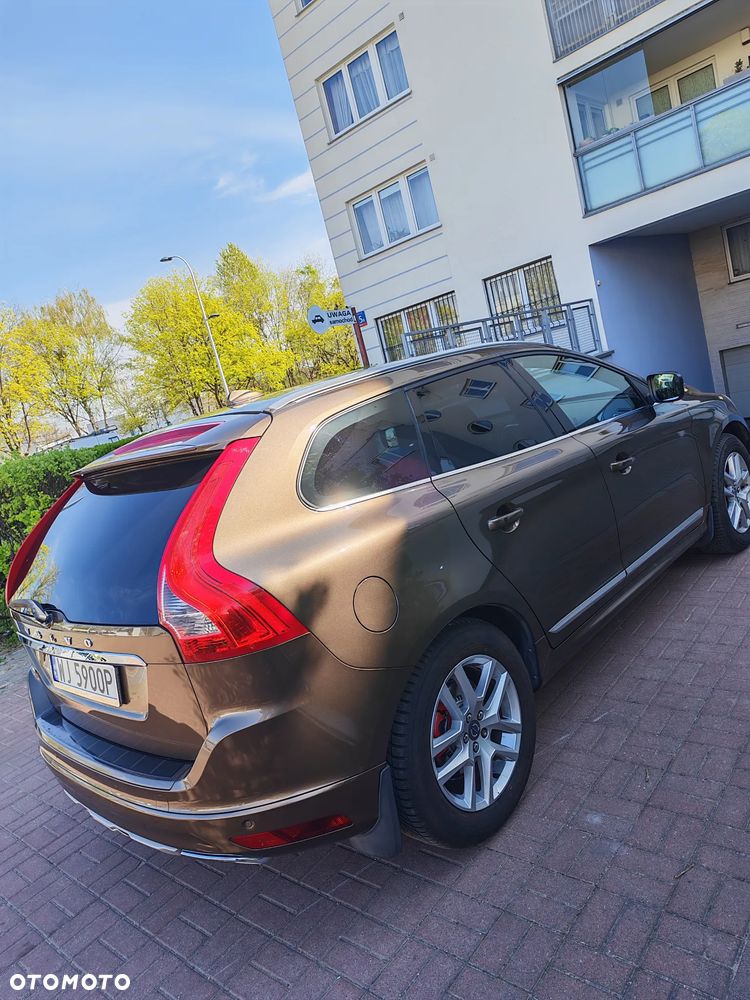 Volvo XC 60 D4 Geartronic Summum - 4