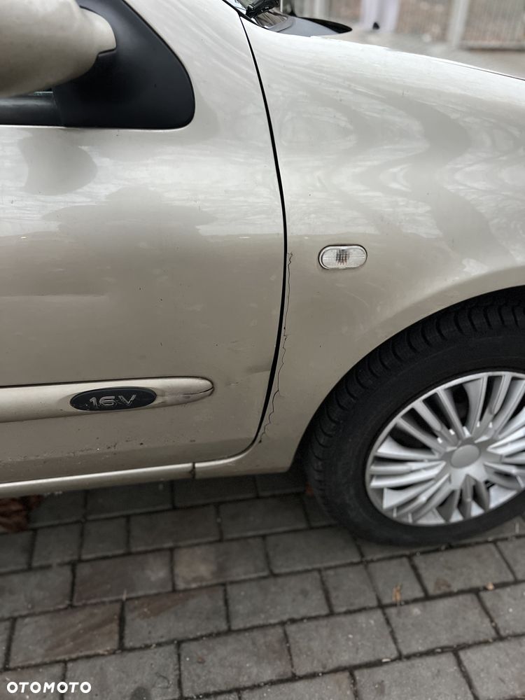 Renault Thalia 1.2 16V Alize - 5