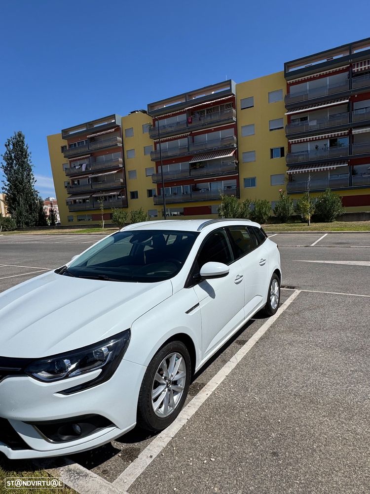 Renault Mégane Sport Tourer - 2